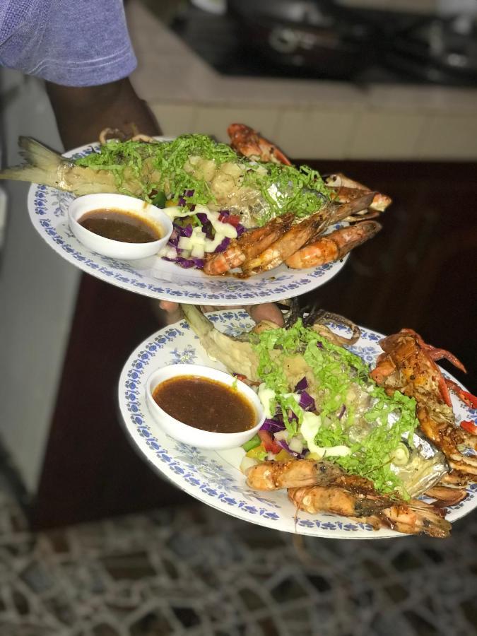 Hotel Royal Waves Negombo Zewnętrze zdjęcie